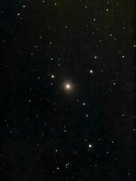 La galaxie elliptique M87 (photo de [@shager36](https://www.astroimg.com/thread/294297?shareUserId=559637651154538499&shareId=1764078847141))